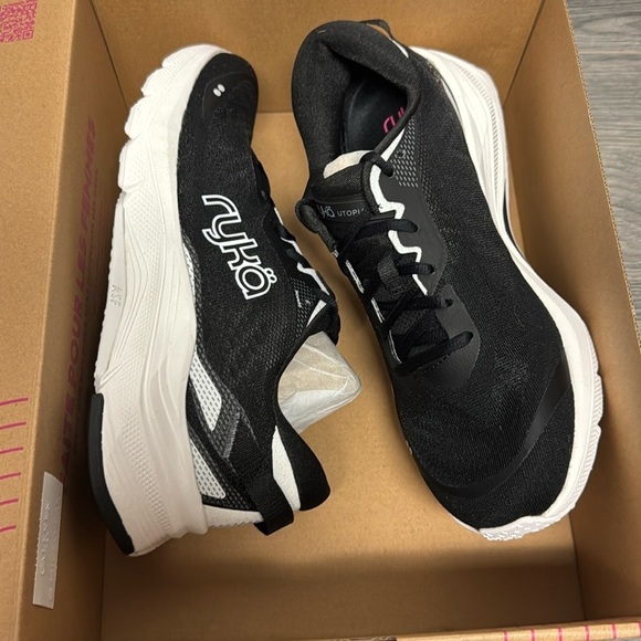 Ryka Made For Women Utopia Ultra Flex Run Running Sneaker (WIDE) - Picture 2 of 9